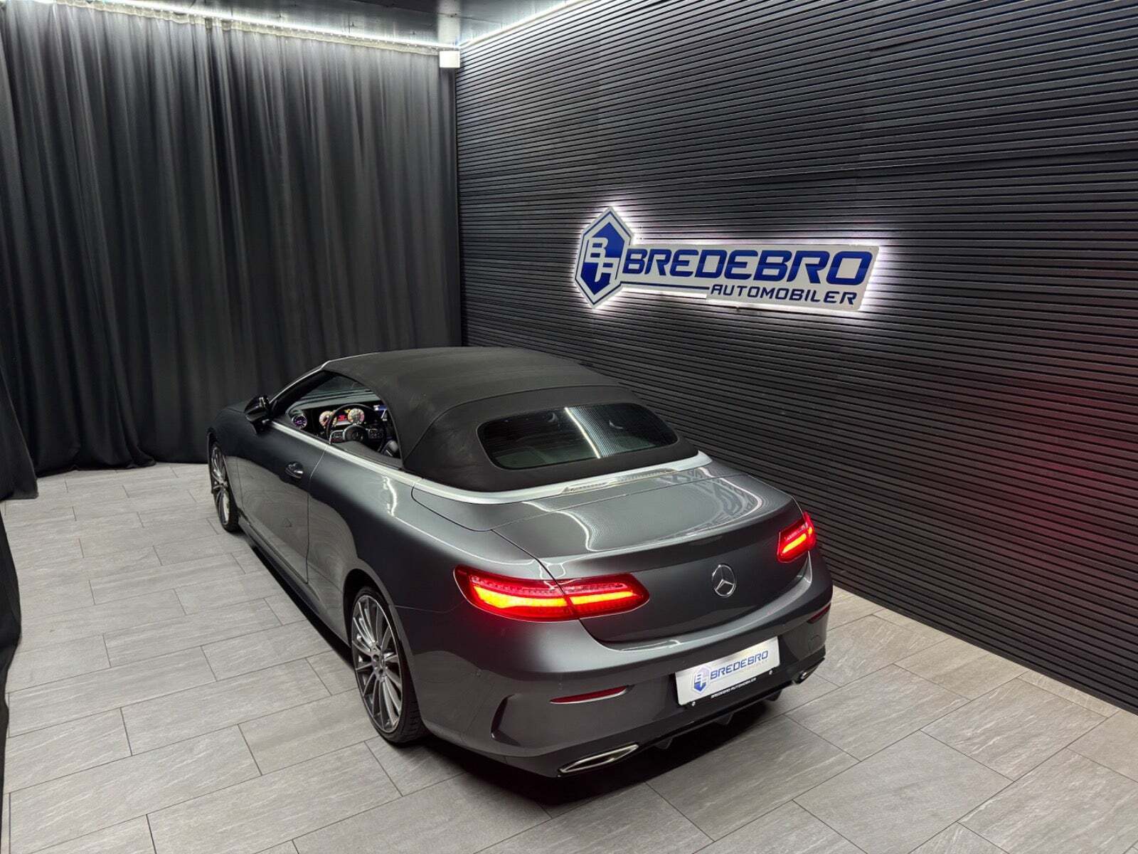 Mercedes E300 2,0 AMG Line Cabriolet aut.