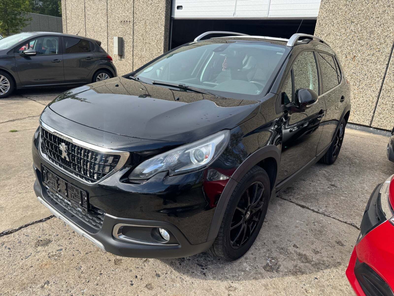 Peugeot 2008 1,6 BlueHDi 100 Allure Sky