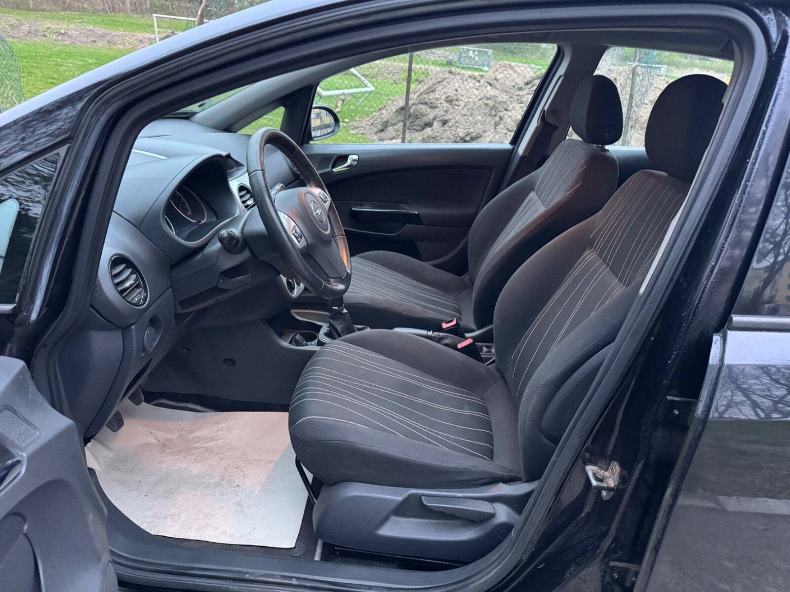 Opel Corsa 1,2 16V Enjoy