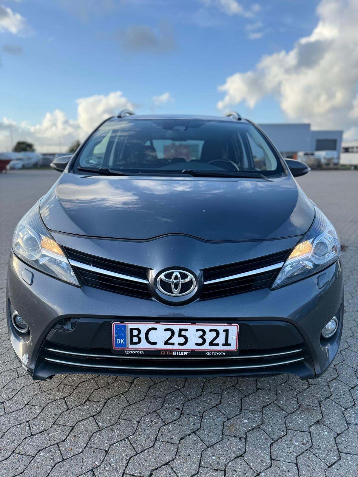 Toyota Verso 1,6 D-4D T2 Premium 7prs