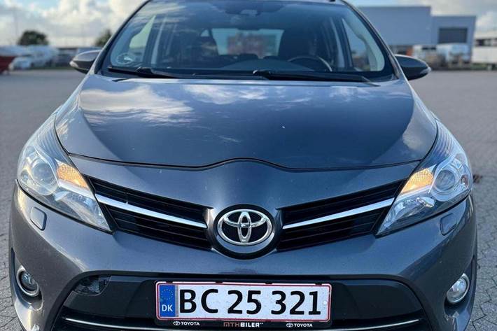 undefined Toyota Verso fra 2016 set udefra