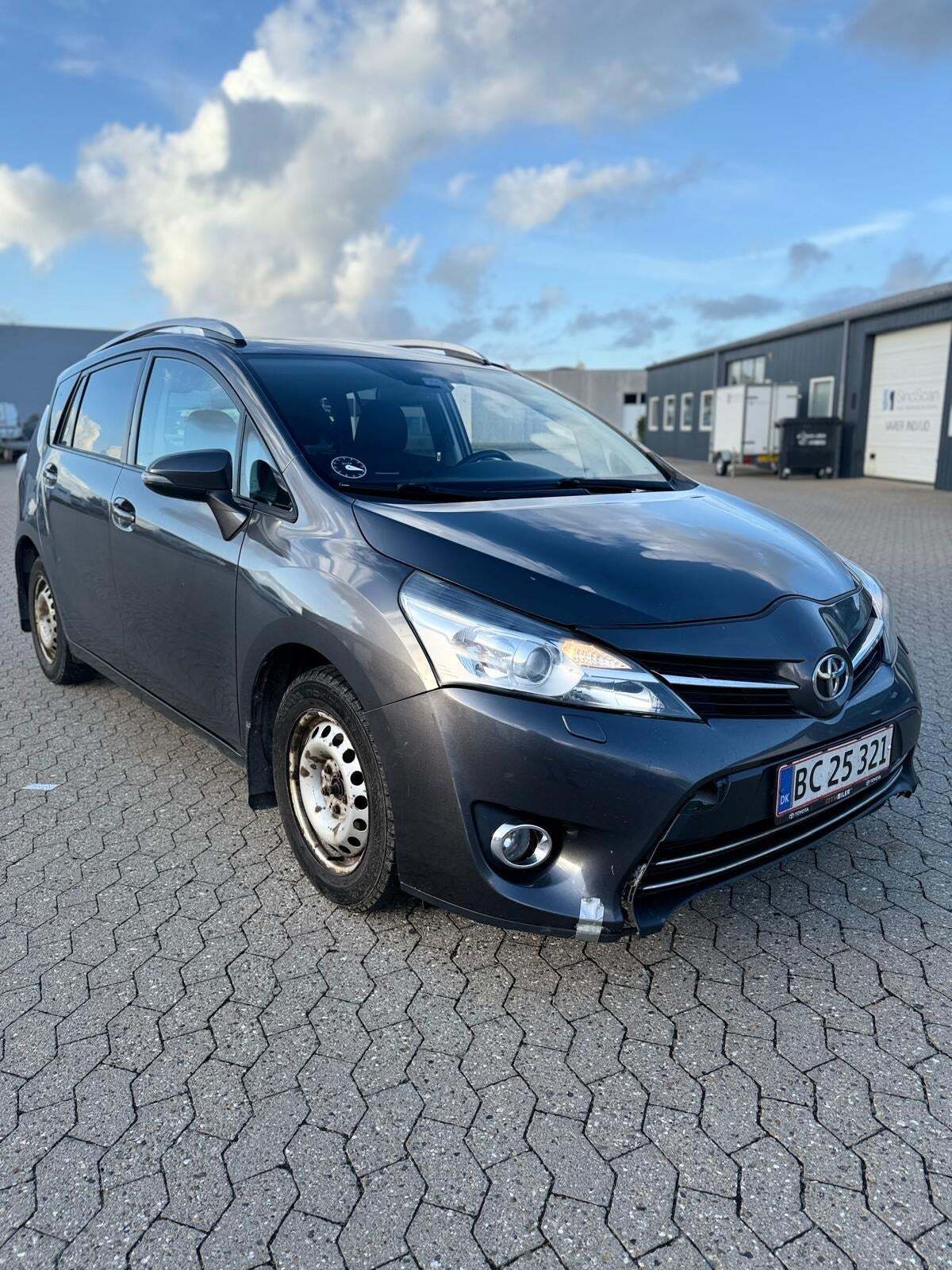 Toyota Verso 1,6 D-4D T2 Premium 7prs