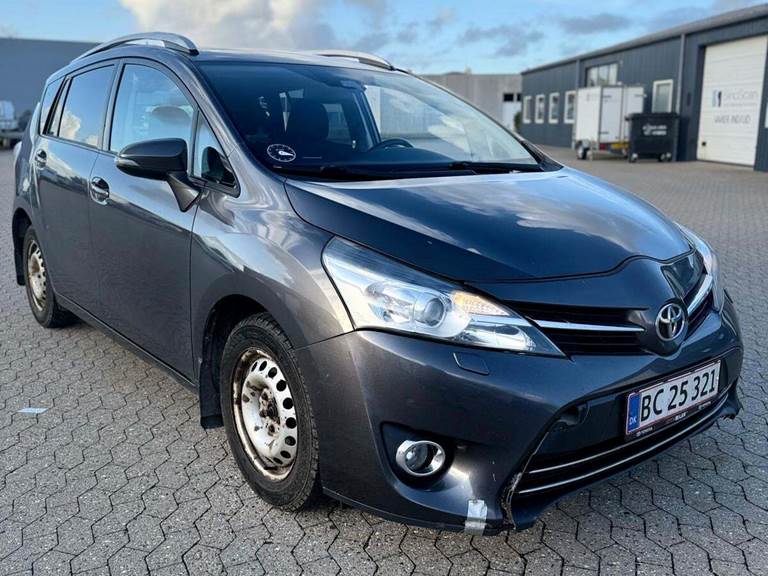 Toyota Verso 1,6 D-4D T2 Premium 7prs