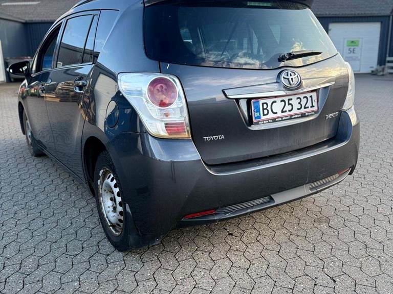 Toyota Verso 1,6 D-4D T2 Premium 7prs