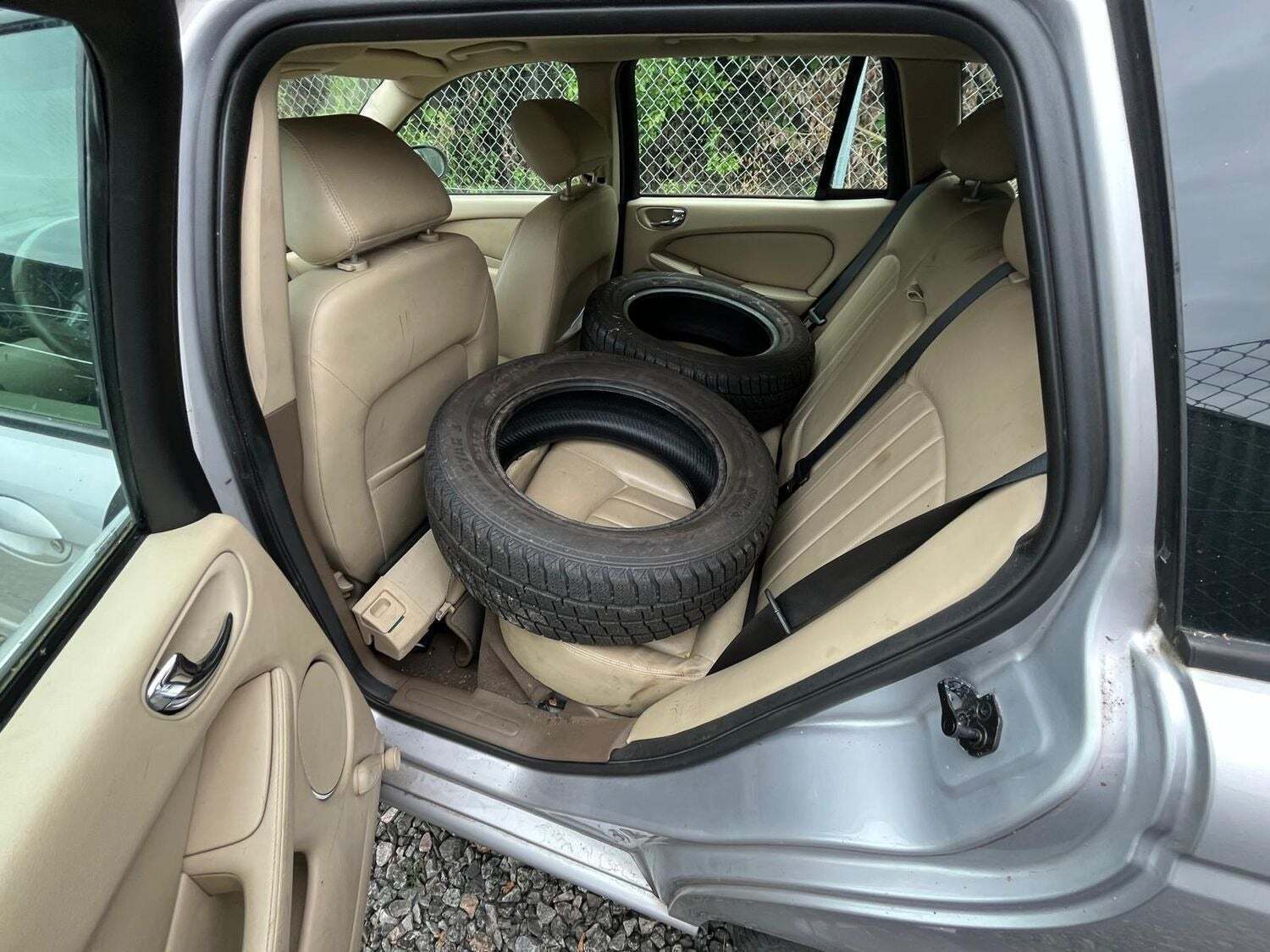 undefined Jaguar X-type fra 2004 set indefra