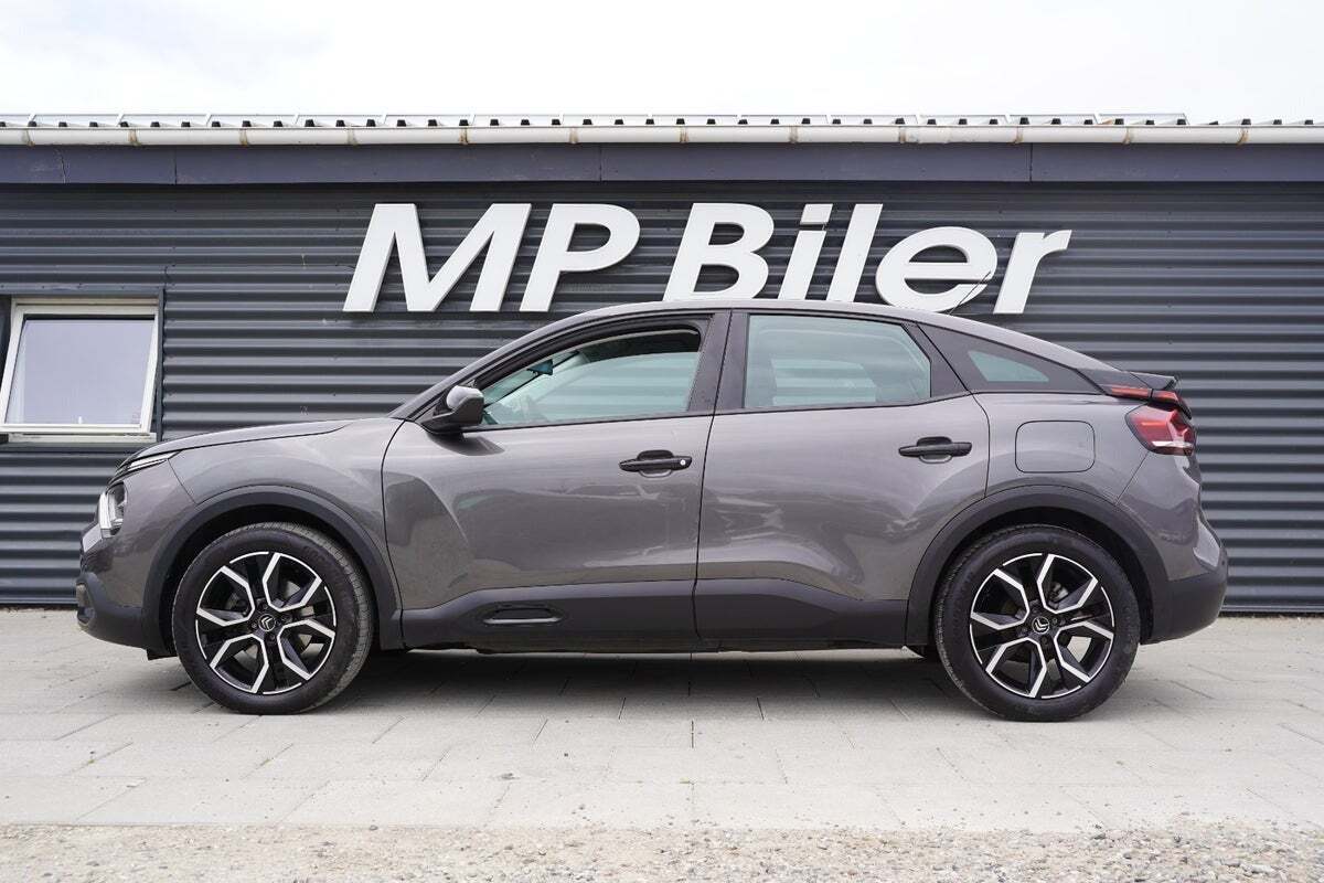 Grå Citroën C4 fra 2021