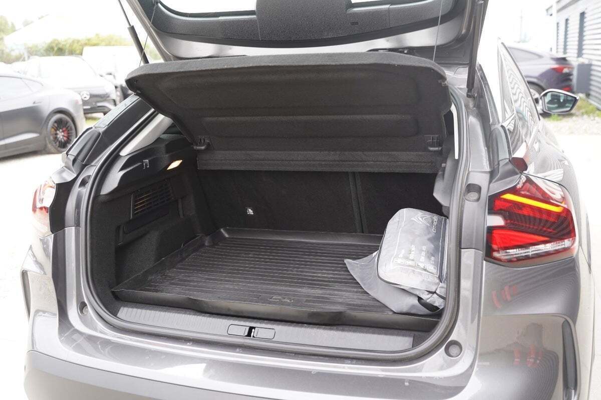 Grå Citroën C4 fra 2021