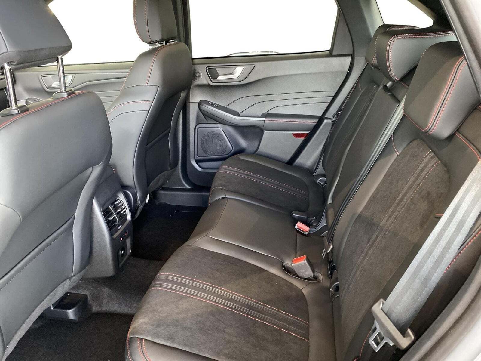 Ford Kuga 2,5 PHEV ST-Line X CVT