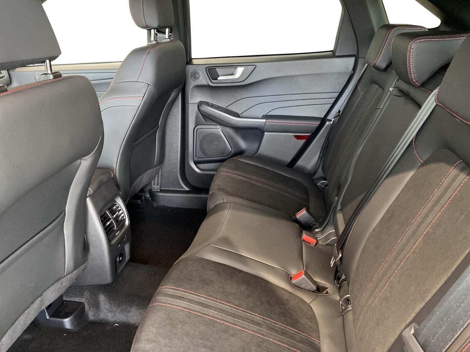 Ford Kuga 2,5 PHEV ST-Line X CVT