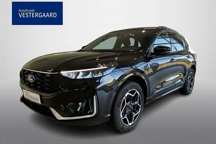 Sort Ford Kuga fra 2025 set udefra