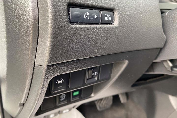 Hvid Nissan Qashqai fra 2019