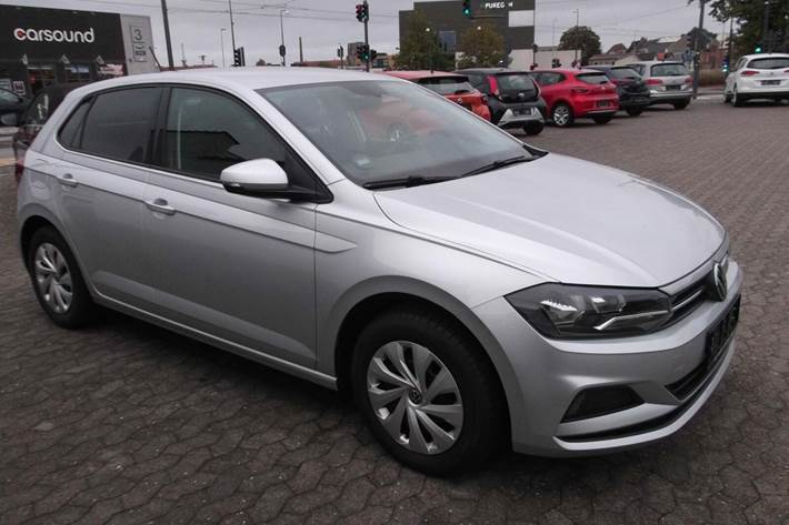 Sølv VW Polo fra 2021