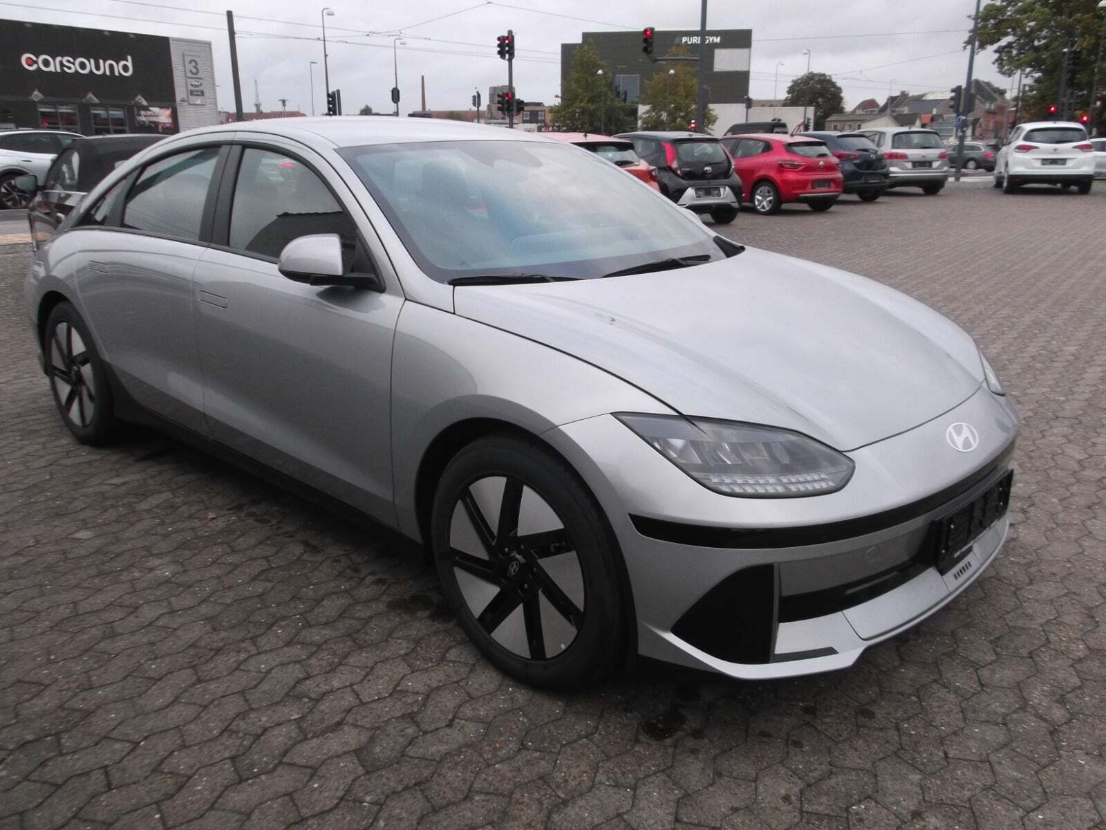 Hyundai Ioniq 6 77 Core