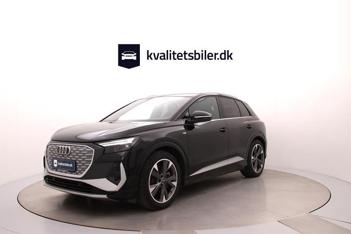 Sort Audi Q4 fra 2022 set udefra