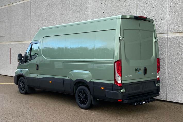 Grøn Iveco Daily fra 2025
