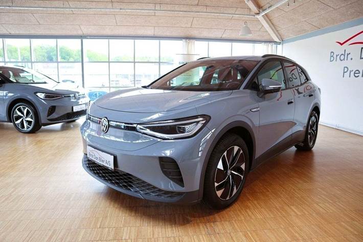 Grå VW ID.4 fra 2023 set udefra