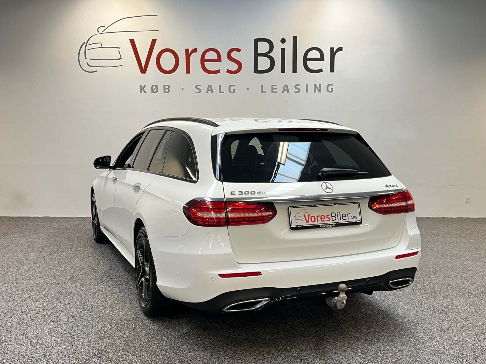 Mercedes E300 de 2,0 AMG Line stc. aut.