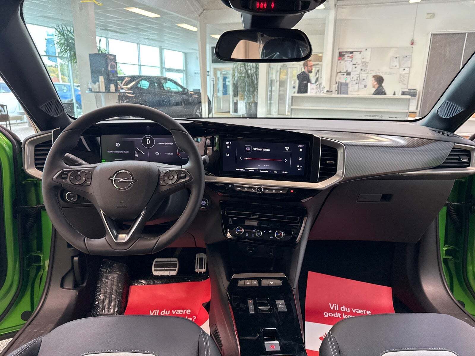 Grøn Opel Mokka-e fra 2024