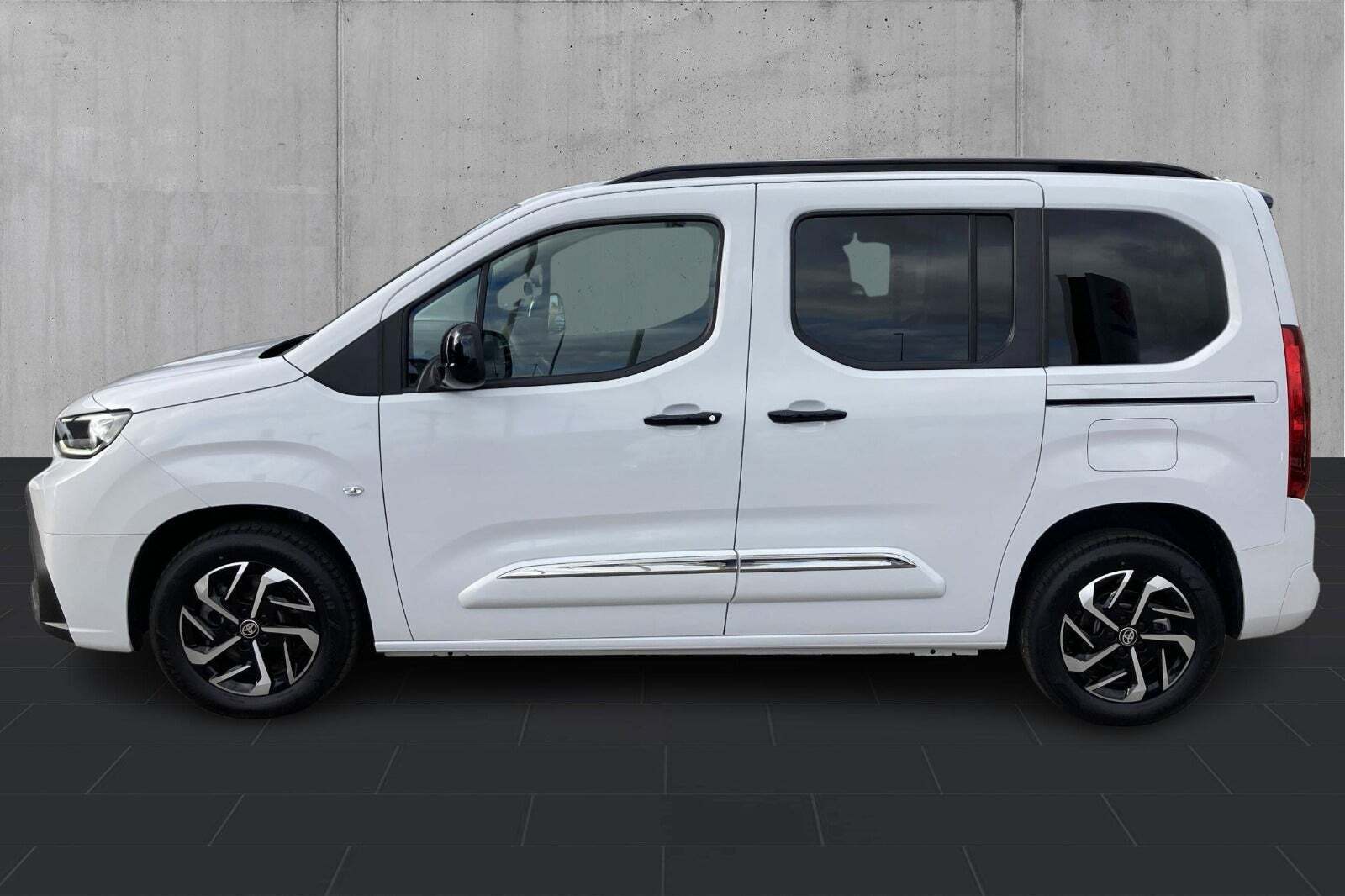 Toyota ProAce City Verso 50 Medium Family
