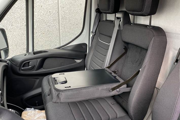 Hvid Iveco Daily fra 2025