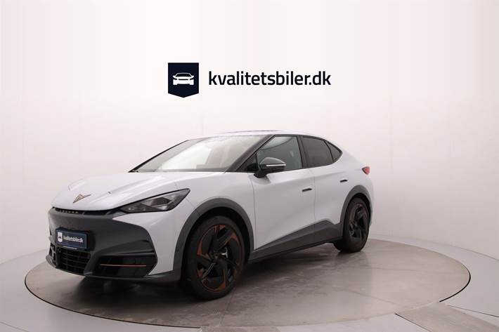 Hvid Cupra Tavascan fra 2025 set udefra