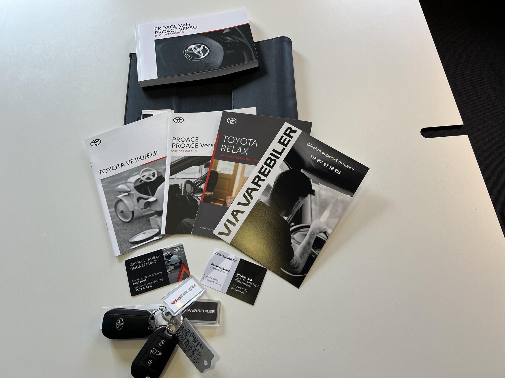 Hvid Toyota ProAce fra 2023