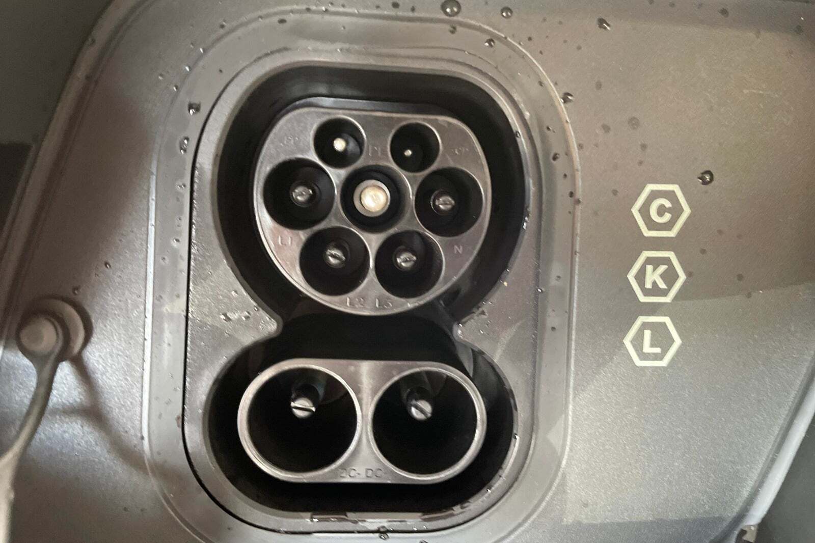 Hvid Volvo EX30 fra 2025