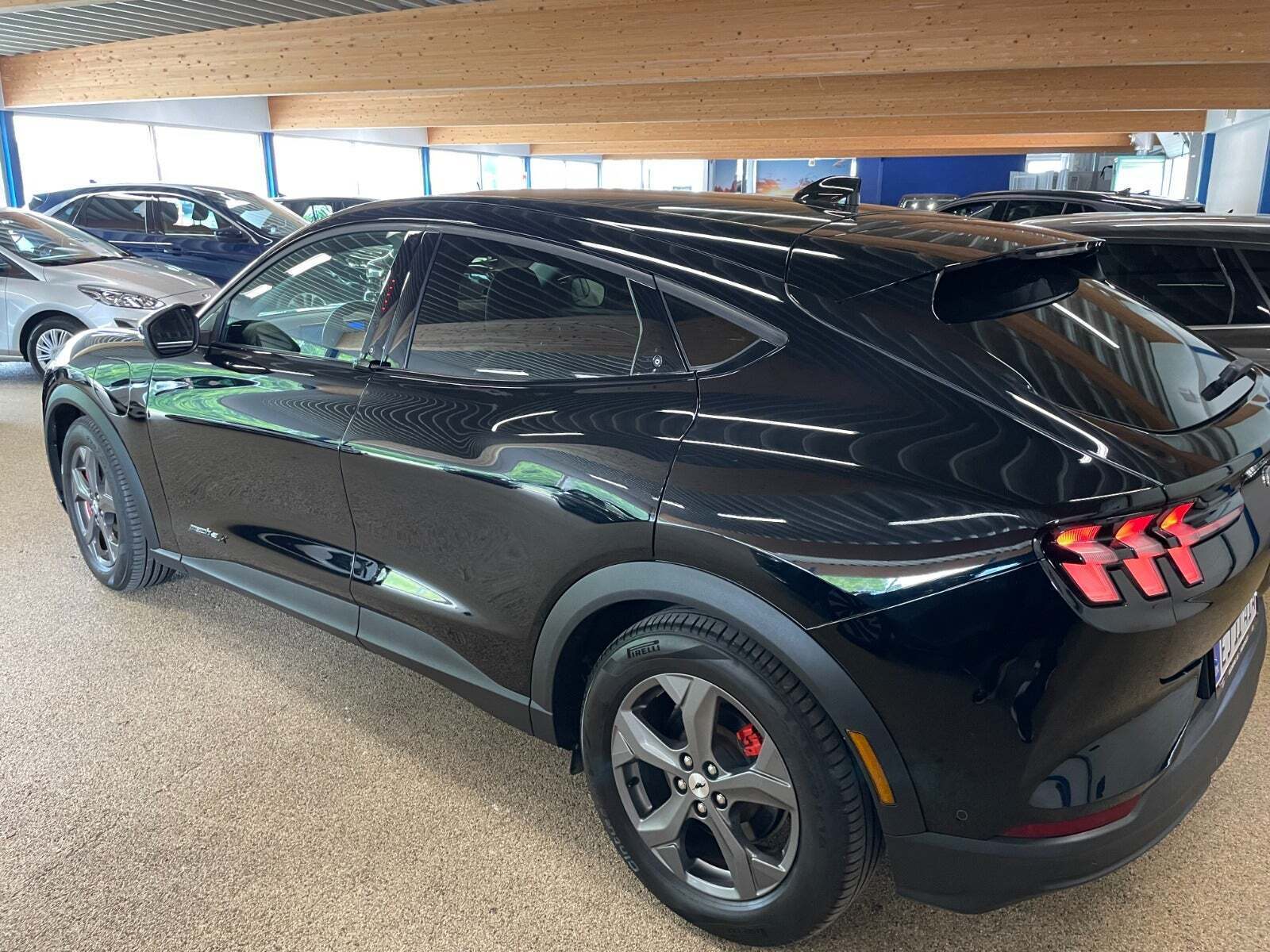 Ford Mustang Mach-E 98 Extended Range