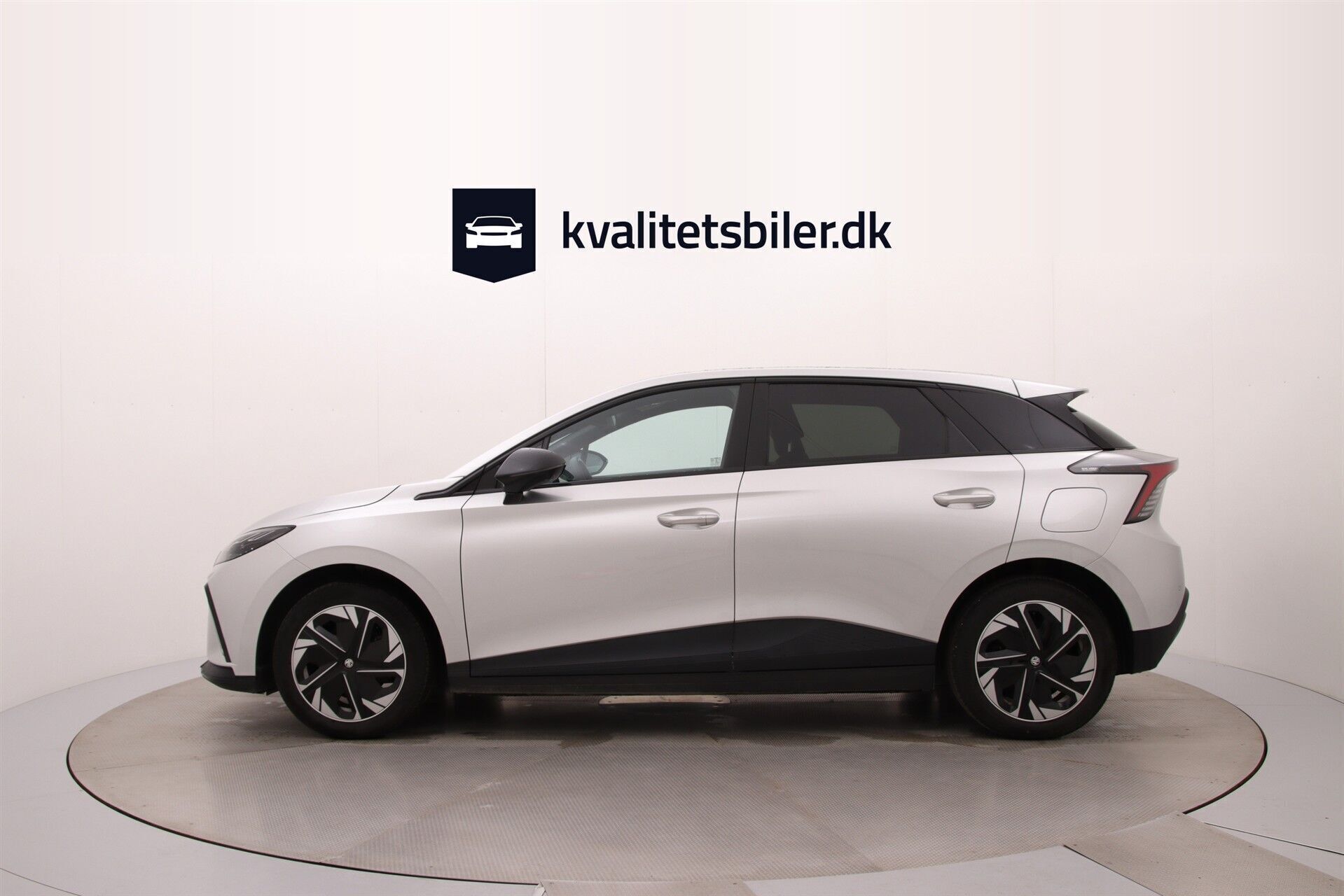 MG MG4 Electric EL Luxury Long Range 204HK 5d Aut.