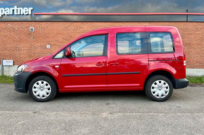 Rød VW Caddy fra 2011