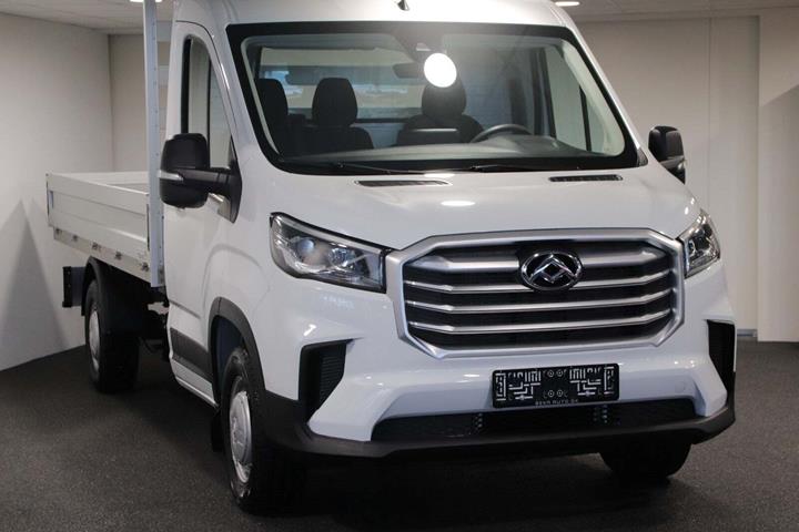 Hvid Maxus Deliver9 fra 2025