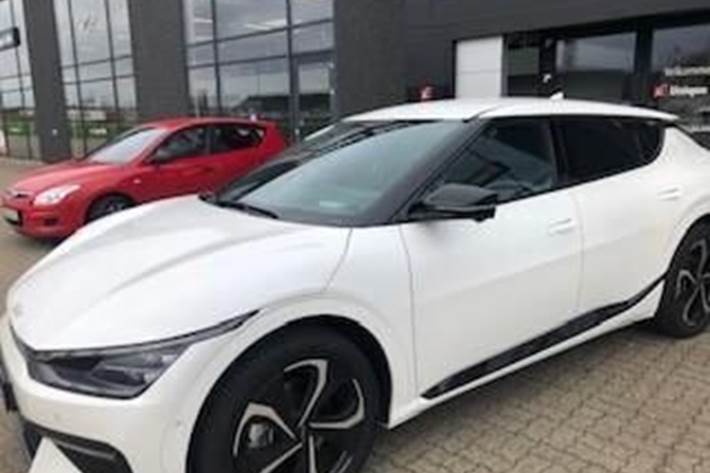Hvid Kia EV6 fra 2024