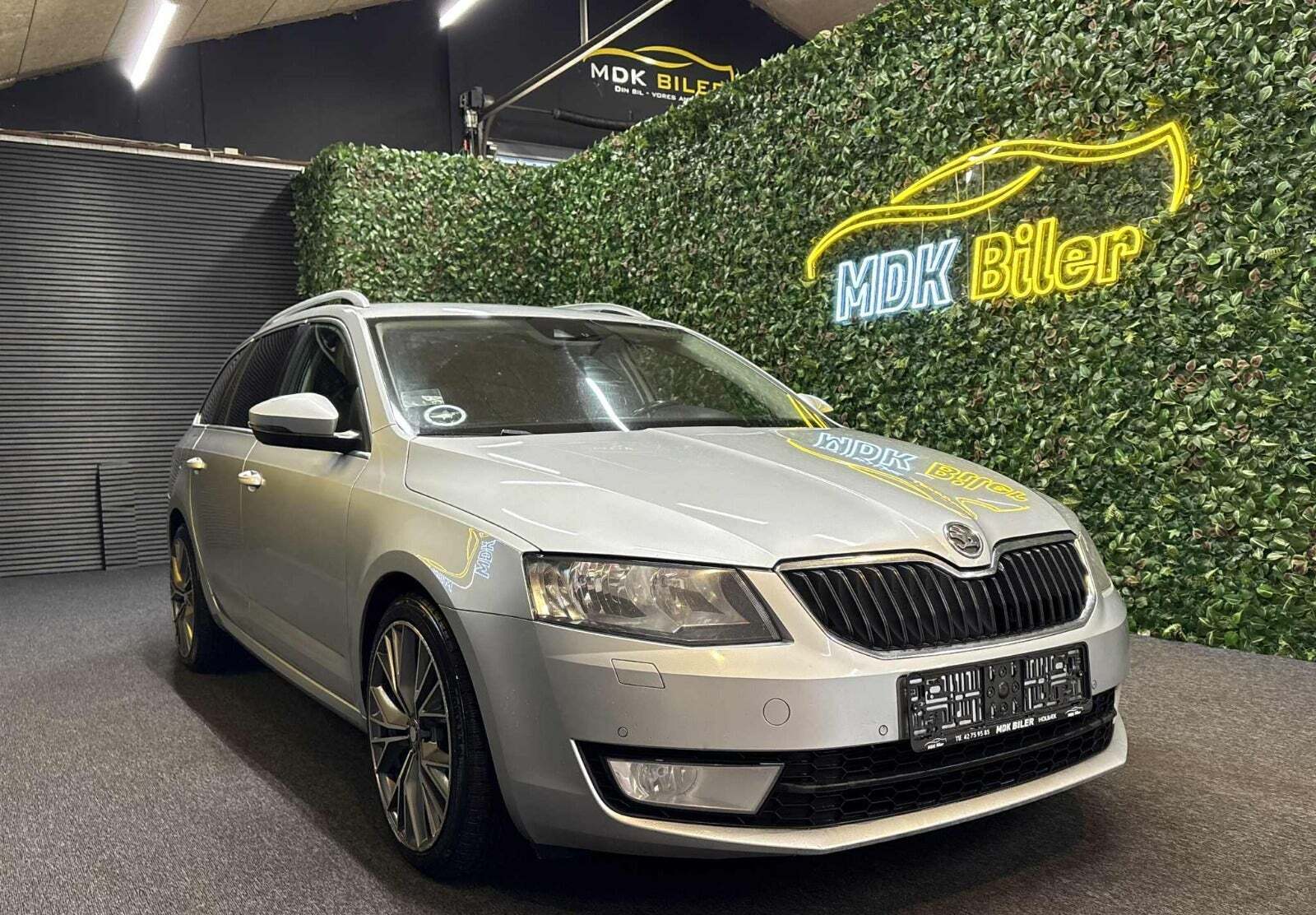 Skoda Octavia 2,0 TDi 150 Elegance Combi DSG