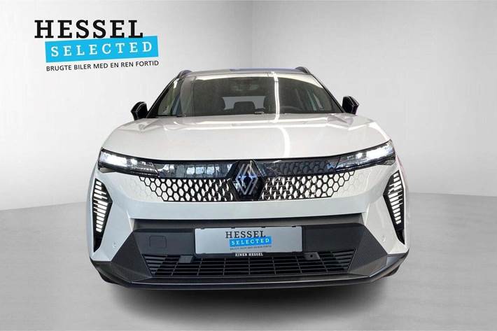 Hvid Renault Scenic E-Tech fra 2025