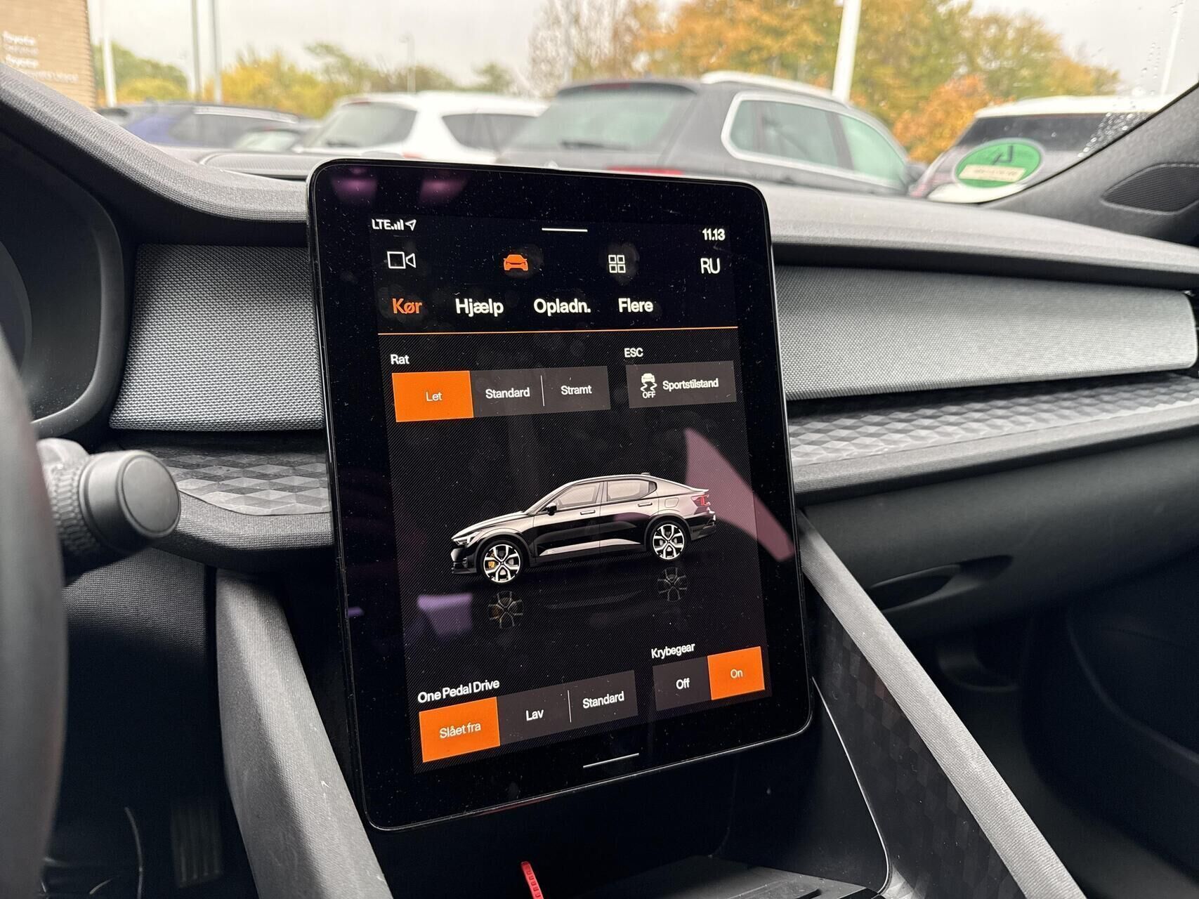 Grå Polestar 2 fra 2023