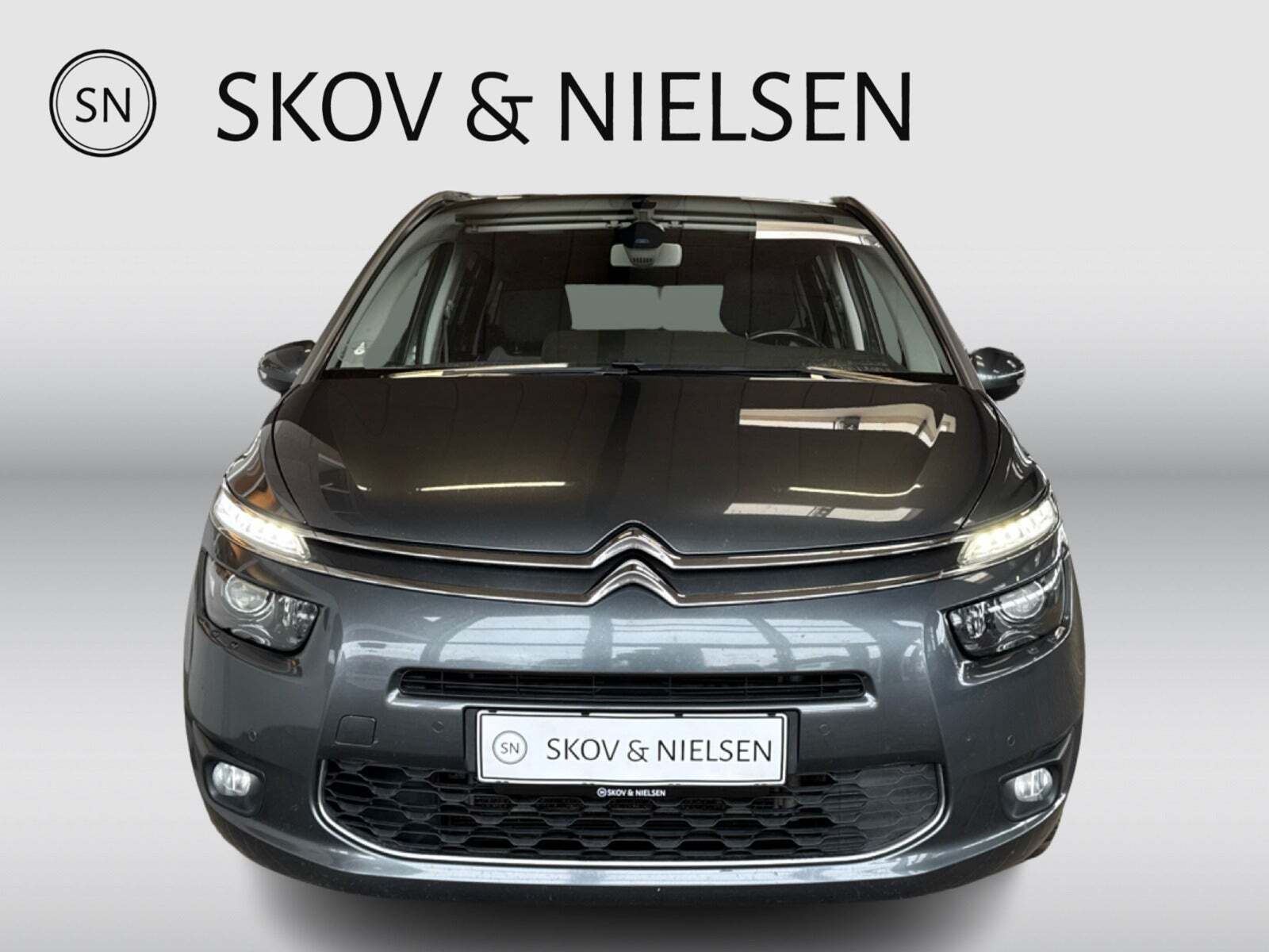 Grå Citroën Grand C4 Picasso fra 2015