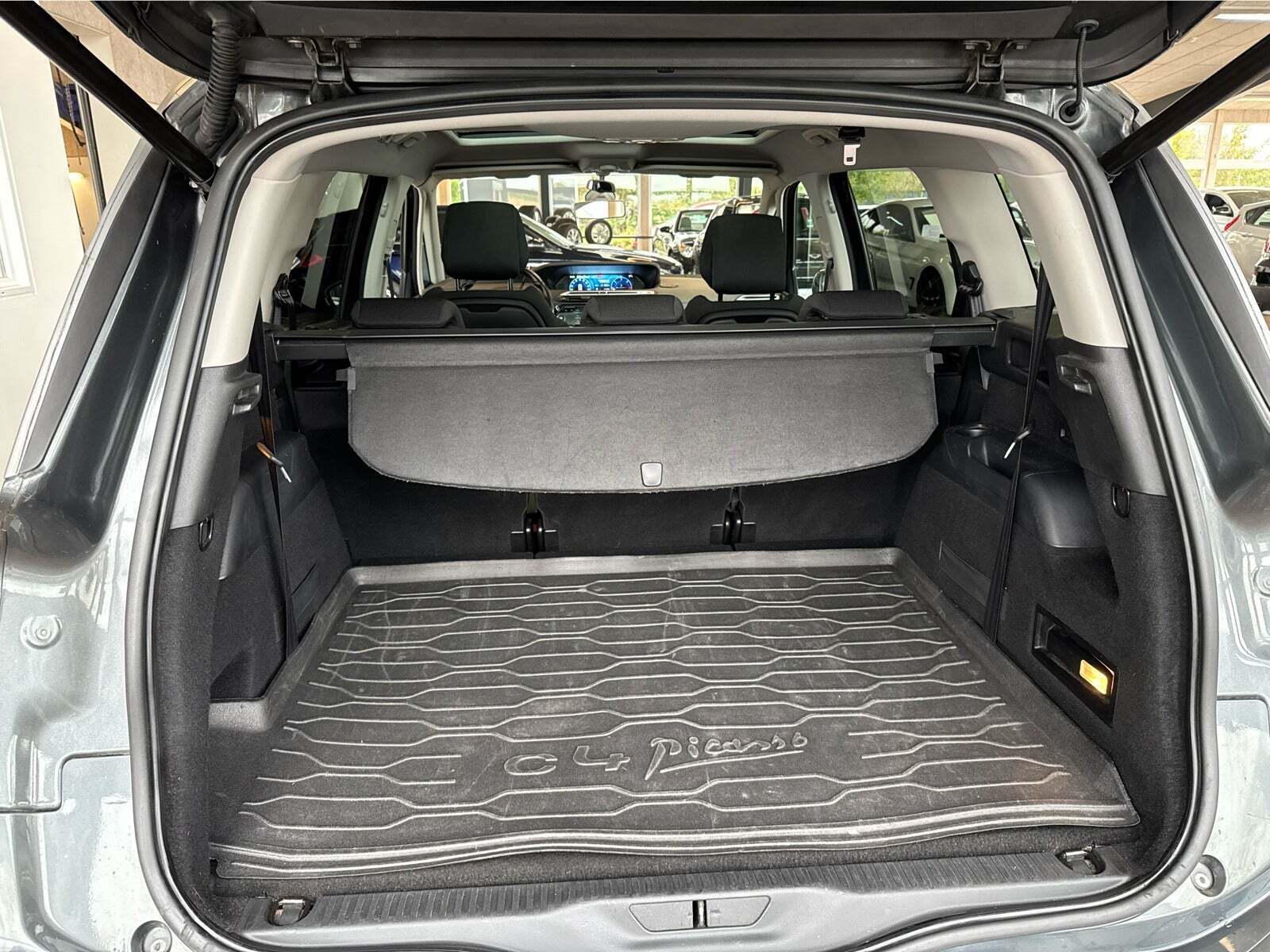 Grå Citroën Grand C4 Picasso fra 2015