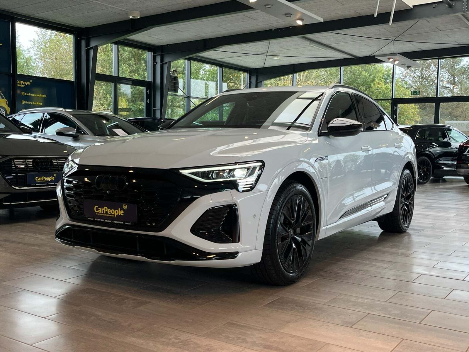 Audi Q8 e-tron 55 S-line Sportback quattro