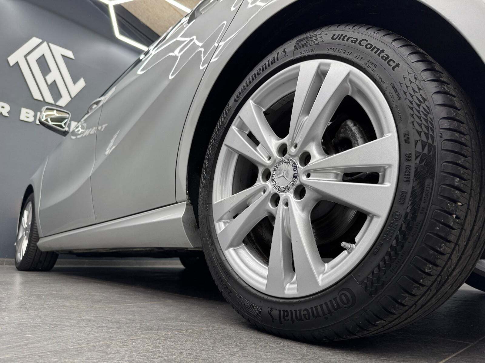 Sølv Mercedes A200 d fra 2016