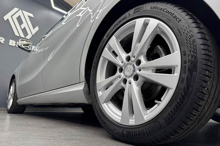 Sølv Mercedes A200 d fra 2016