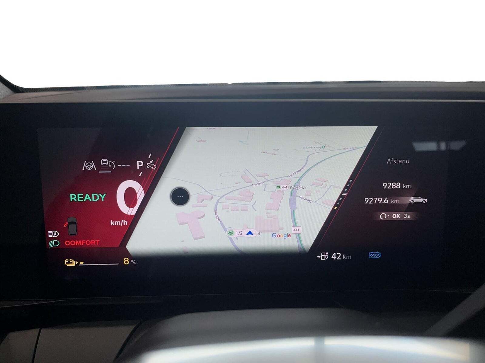 Grå Renault Scenic E-Tech fra 2025