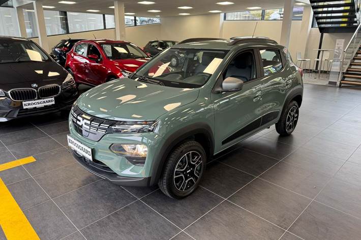 Grøn Dacia Spring fra 2023 set udefra