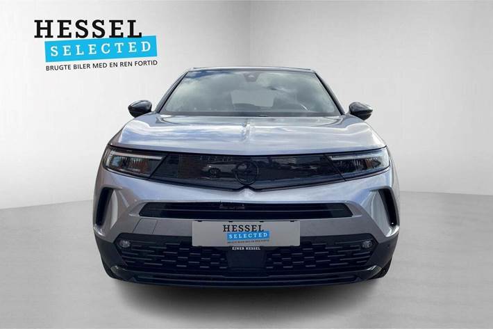 Beige Opel Mokka-e fra 2021