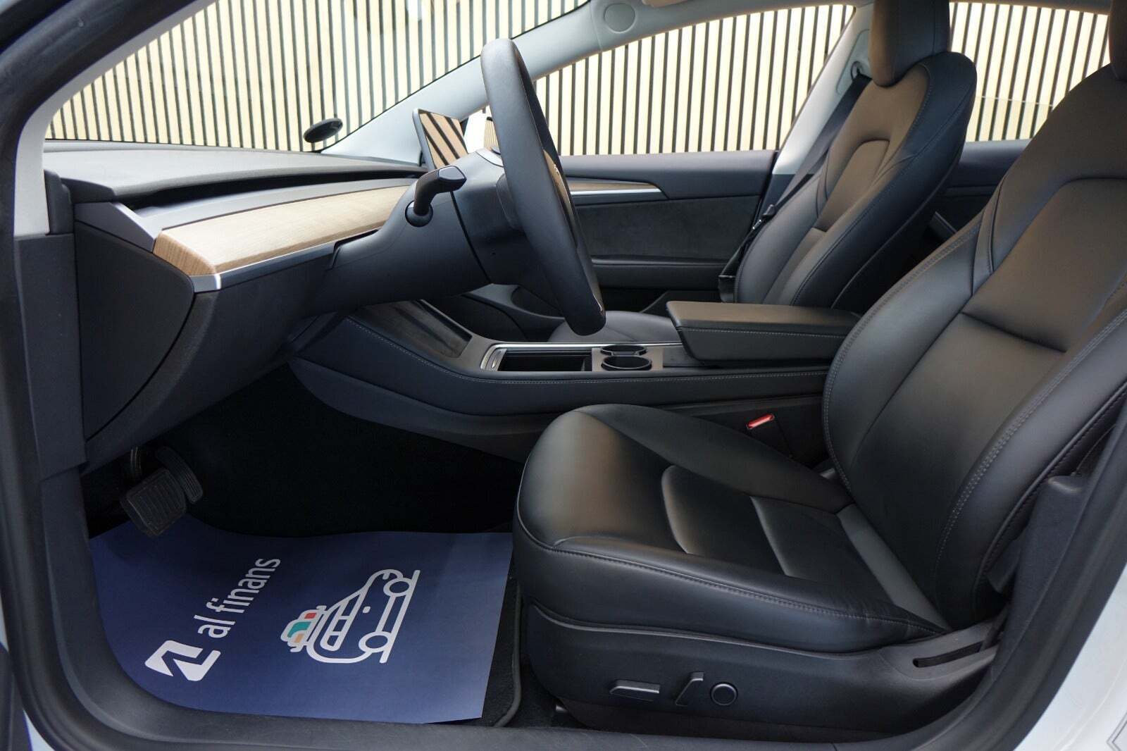 Tesla Model 3 Standard Range+ RWD