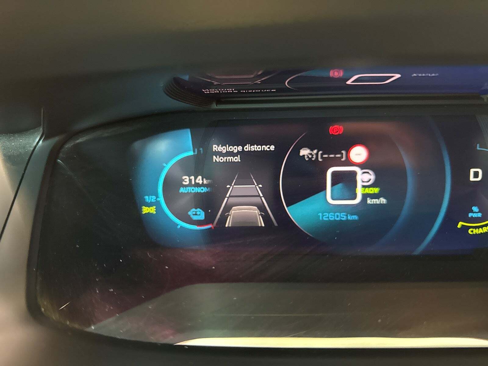 Sort Peugeot e-2008 fra 2023