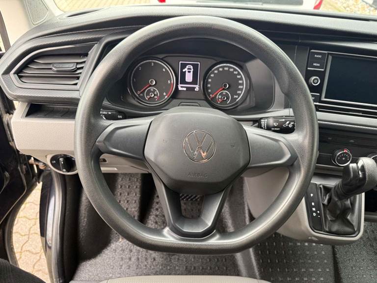 VW Transporter 2,0 TDi 150 Kassevogn DSG lang