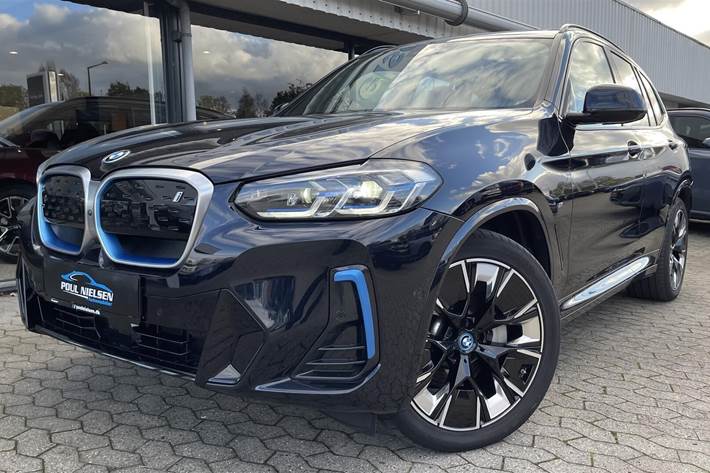 Sort BMW iX3 fra 2023