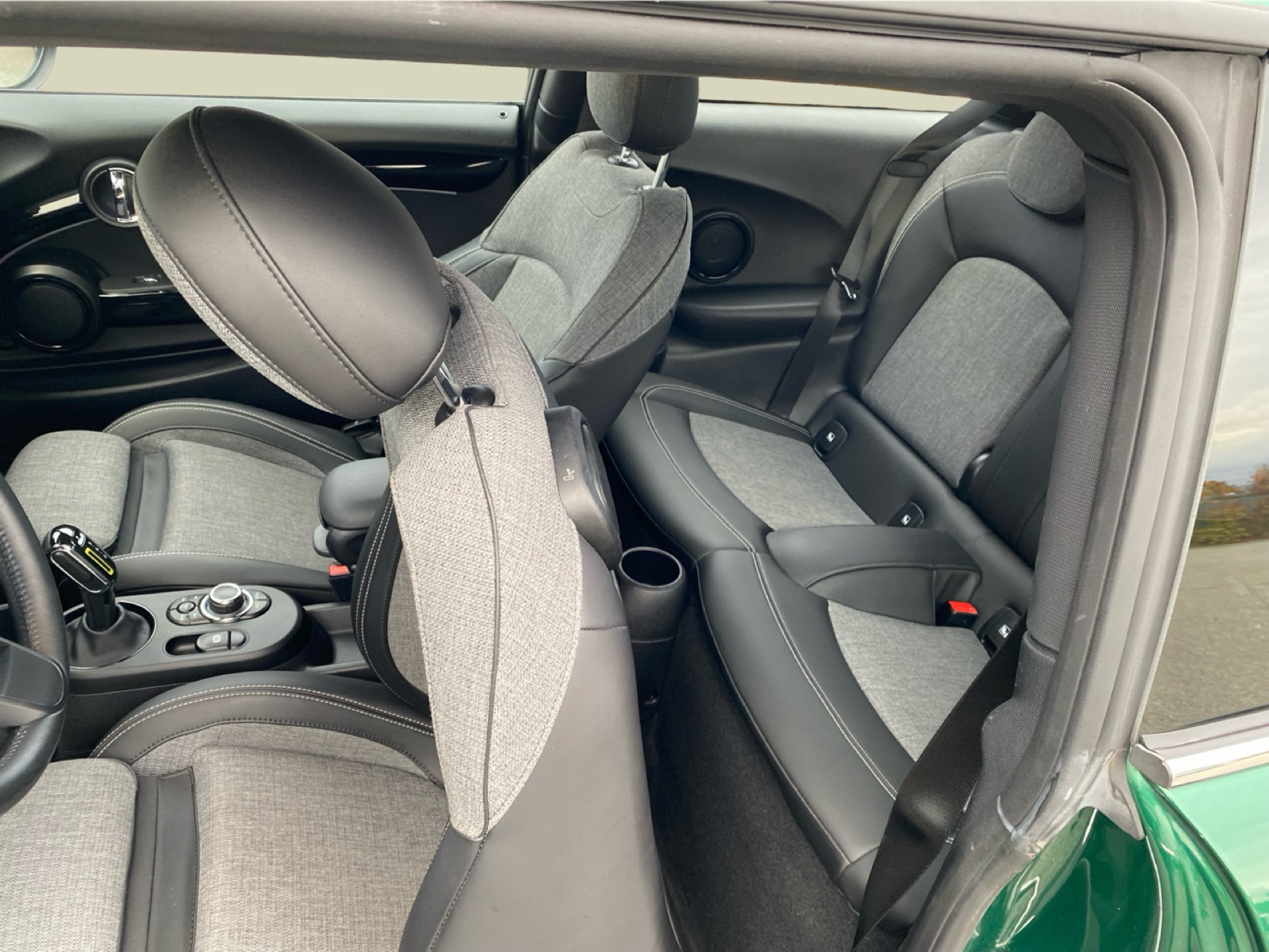 Grøn Mini Cooper fra 2022