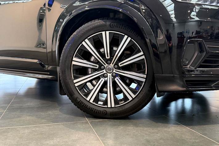 Sort Volvo XC90 fra 2019