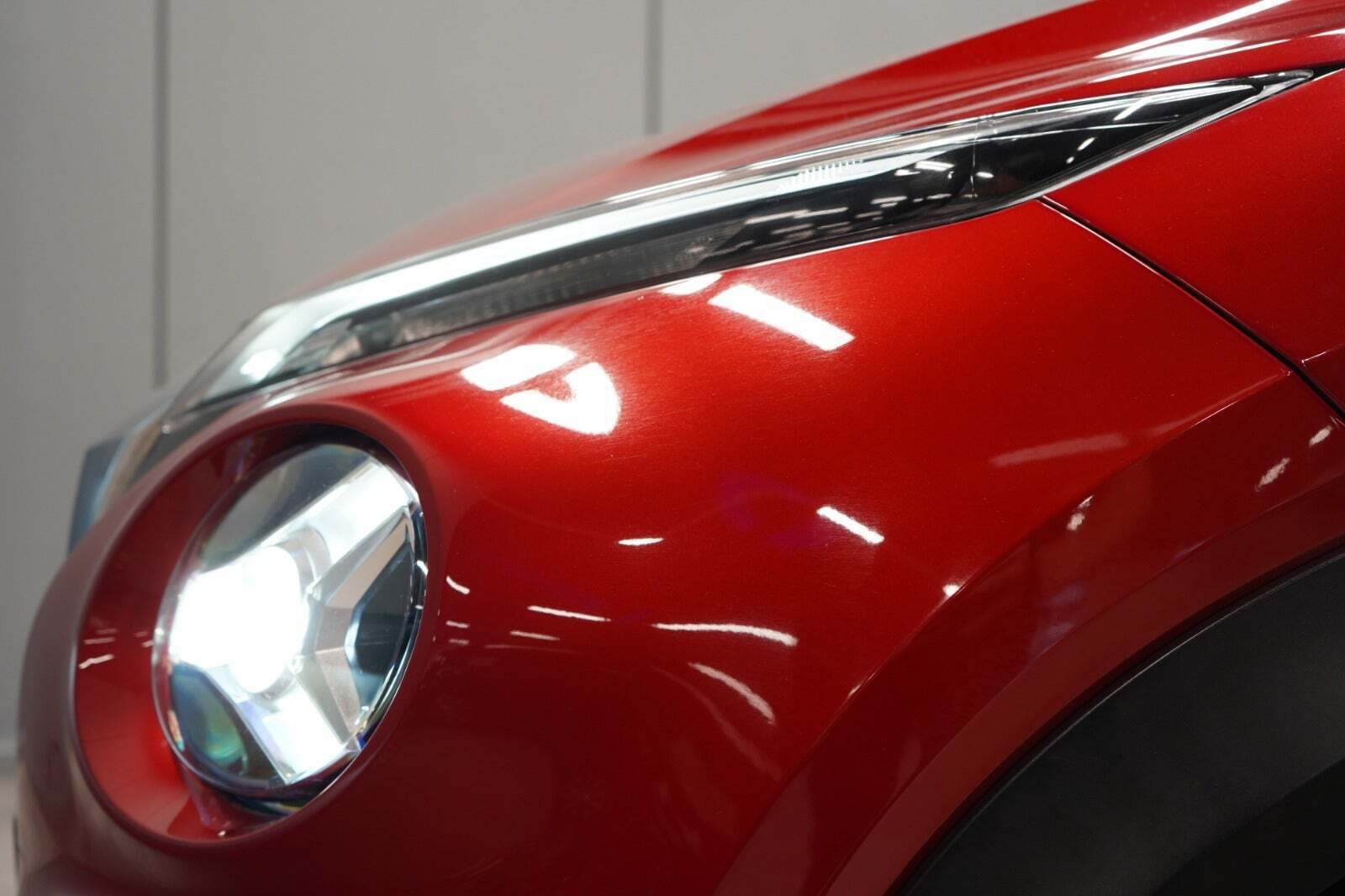 Rød Nissan Juke fra 2020